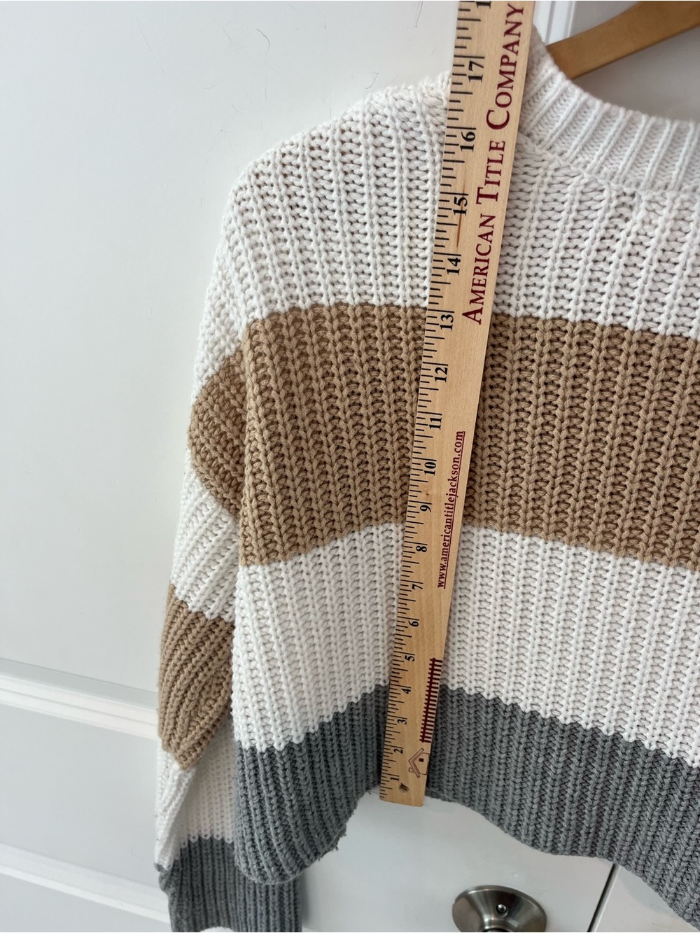 Moon & Madison women’s XS cropped wide striped crewneck sweater - Picture 6 of 7